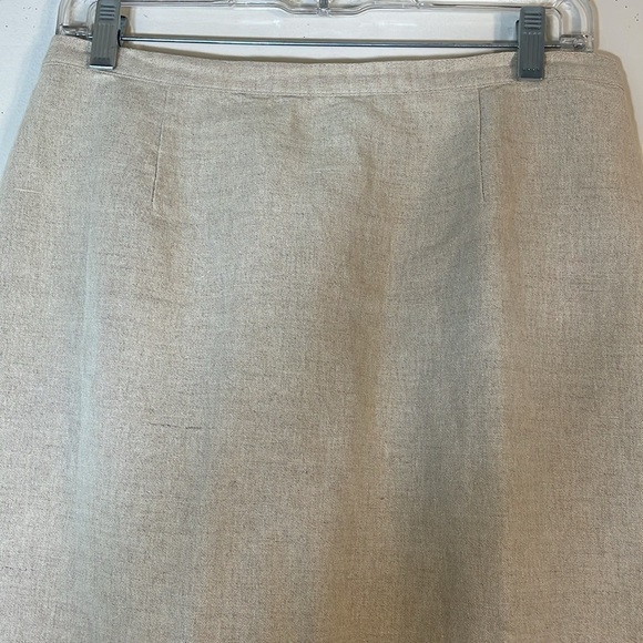 NWT. Talbots 12 Irish Linen Blend Embellished Pencil Skirt. - Picture 4 of 8